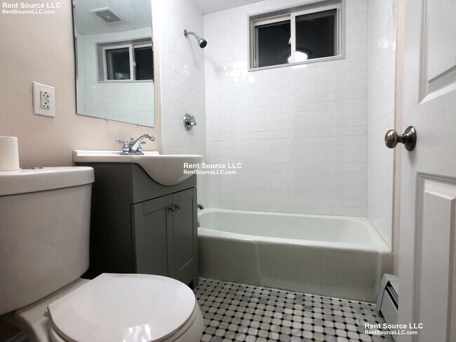 Foto del edificio - 6-8 Nashua St. Unit 2