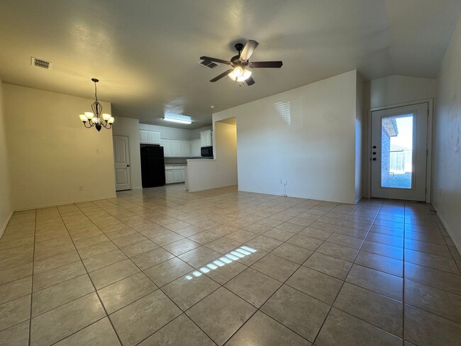 Building Photo - 6706 Oakridge Ave