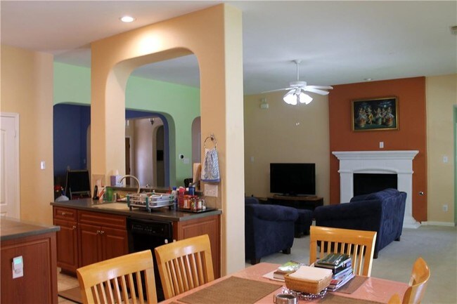 Foto del edificio - 2511 Echo Wood Pl