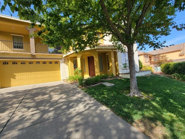 Foto del edificio - Beautiful 5 bedroom home in Empire Ranch