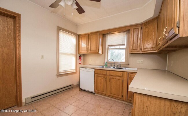 Building Photo - 34 Filbert St