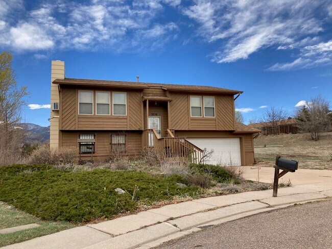 Foto del edificio - 3710 Trail Rock Pl
