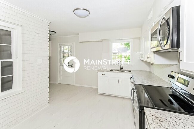Foto del edificio - 3 Bedroom Pet-Friendly Home in Memphis, TN with Main Street Renewal