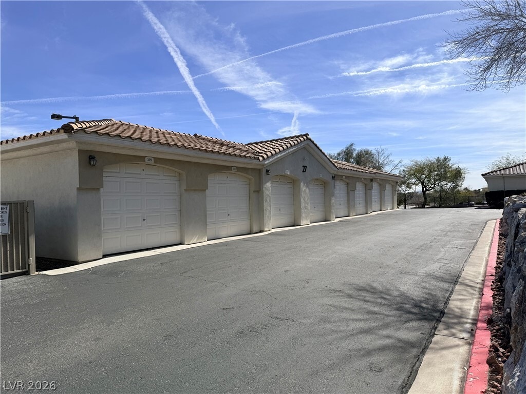 Building Photo - 10001 Crimson Palisades Pl