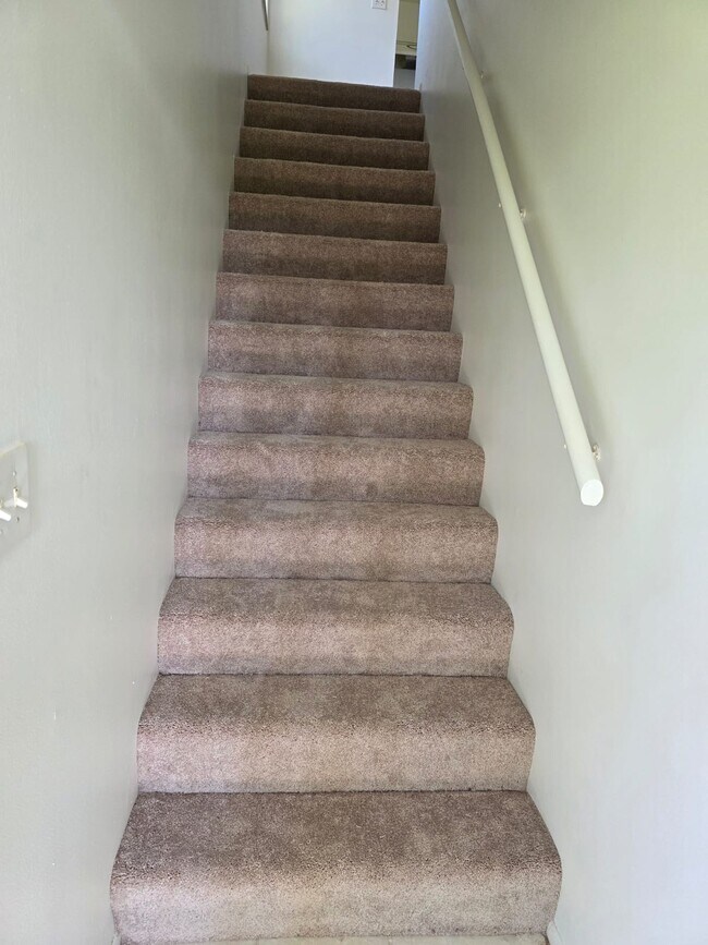 Foto del edificio - 5785 Gardens Dr