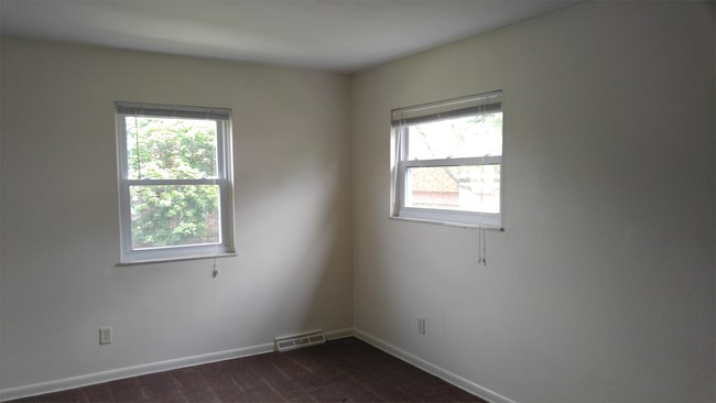 Building Photo - 4201 S Terrace View St