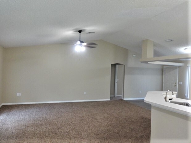 Foto del edificio - 2439 Larkwood Road