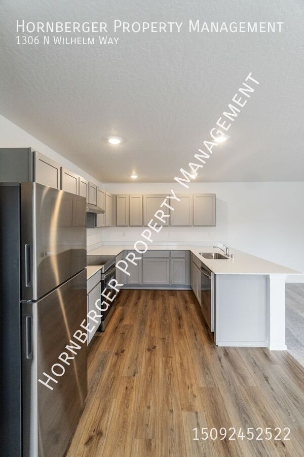 Foto del edificio - 1306 N Wilhelm Wy