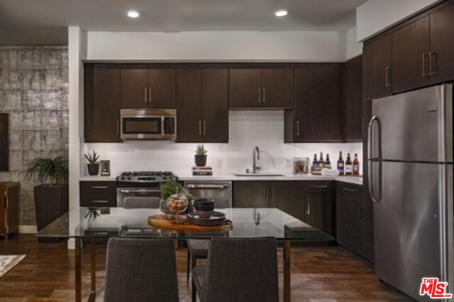 Foto del edificio - 177 N Hudson Ave