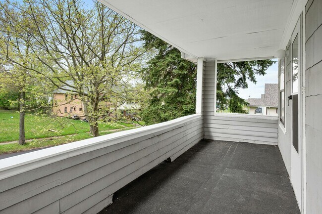 Foto del edificio - 10413 Mt Auburn Ave