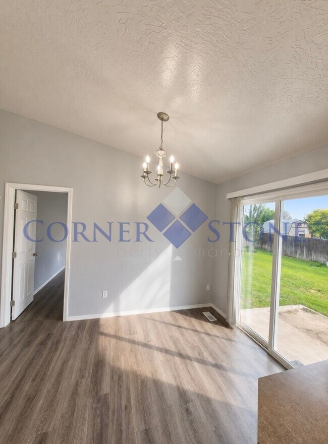 Building Photo - Bright & Open 3-Bedroom Home with 3-Car Garage & Fully Fenced Backyard