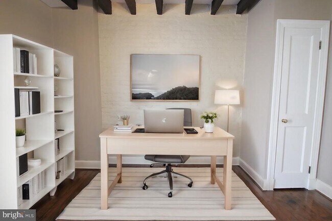 Foto del edificio - 1323 Rodman St