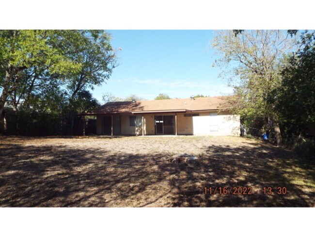 Building Photo - 8012 Dry Canyon Trail