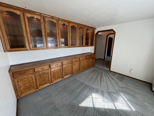 Foto del edificio - Gorgeous home available in Porterville! Av...