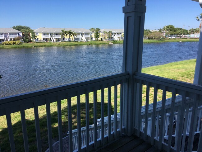 Building Photo - 207 Sea Horse Dr SE