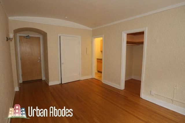 Building Photo - 552 W Arlington Pl