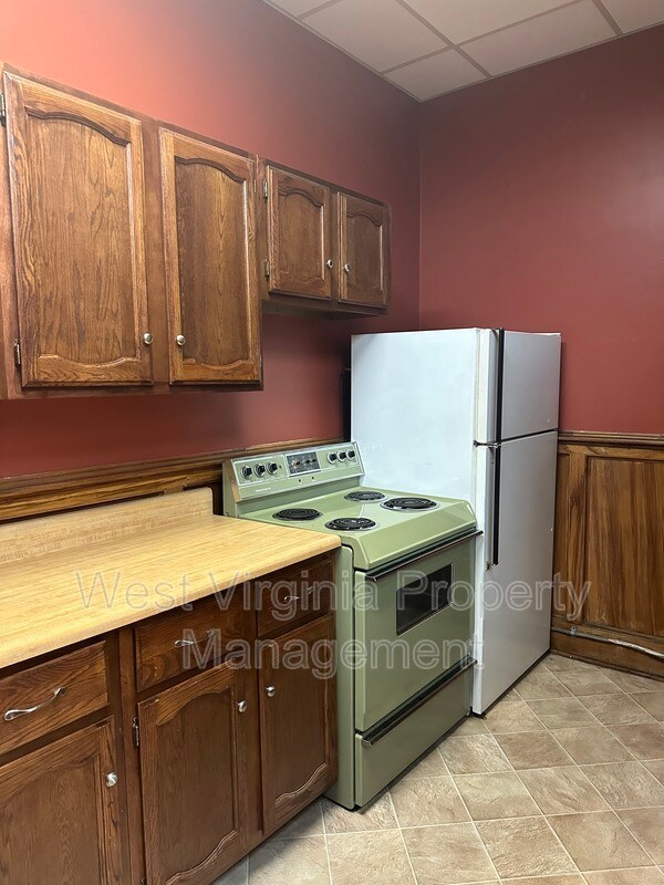 Foto del edificio - 221 Temple St