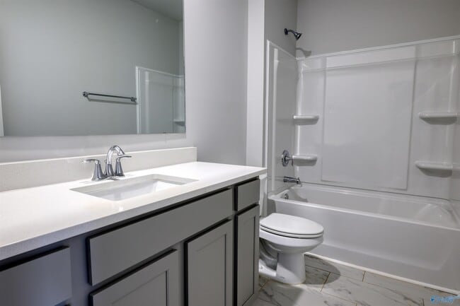 Foto del edificio - 12392 Whitcomb Cir