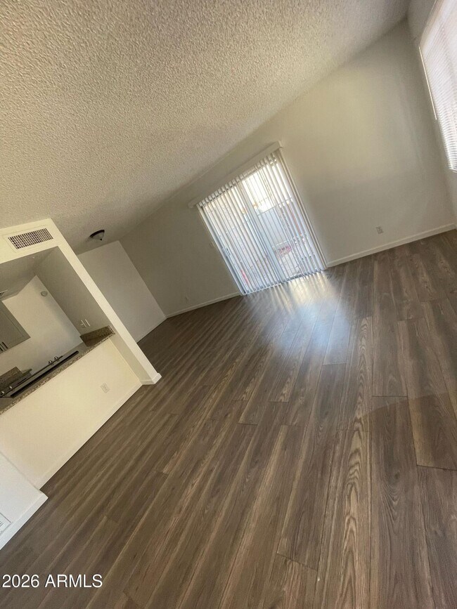 Foto del edificio - 6726 W Monterosa St