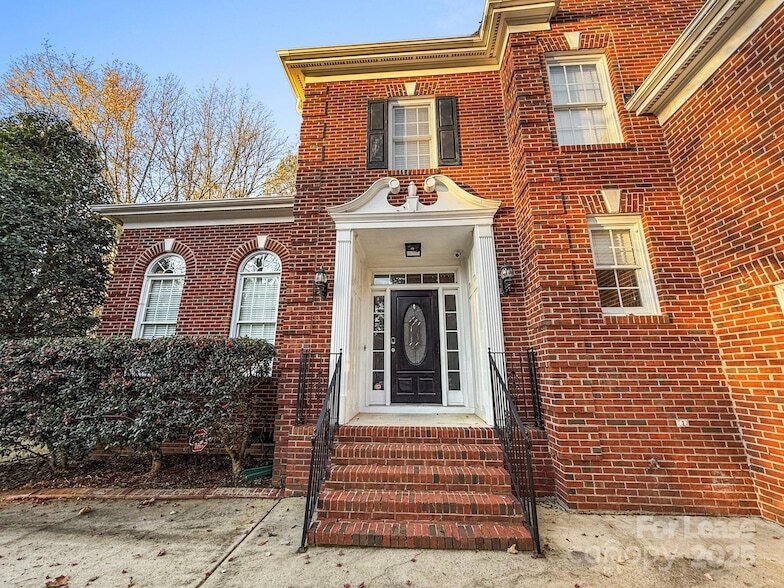 Foto principal - 11931 Overlook Mountain Dr