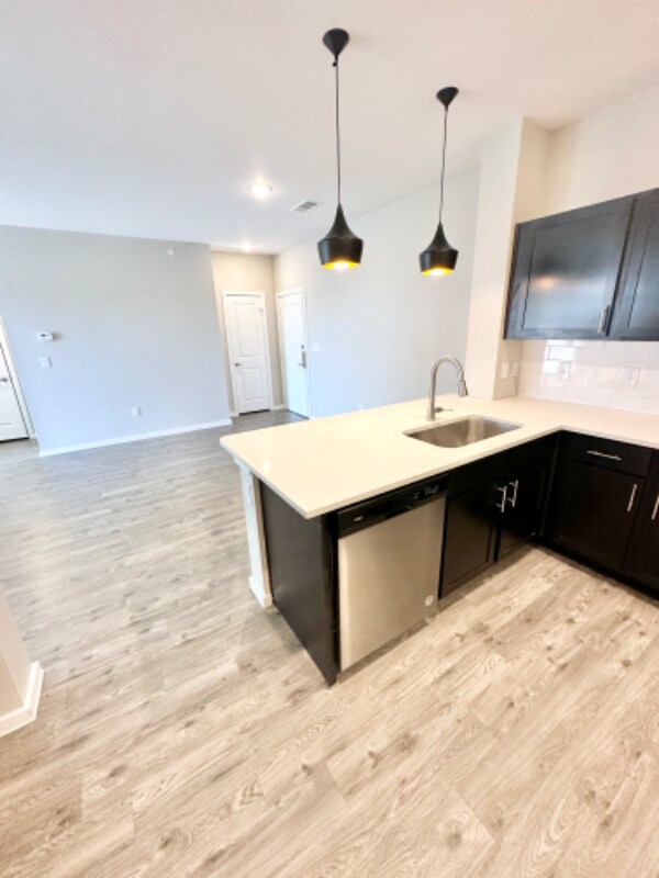 305 W Farm to Market 1187, Crowley, TX 76036 Condo for Rent in