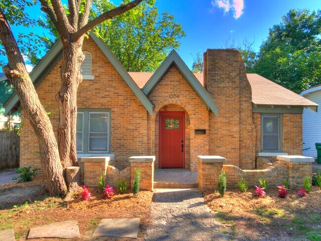 Foto del edificio - 1004 NW 32nd St