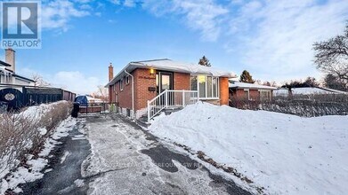 Building Photo - 219 Beechgrove Dr