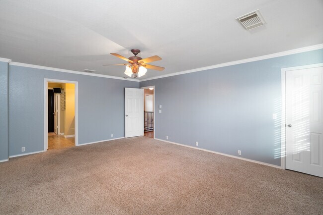 Building Photo - 1403 Hawk Dr