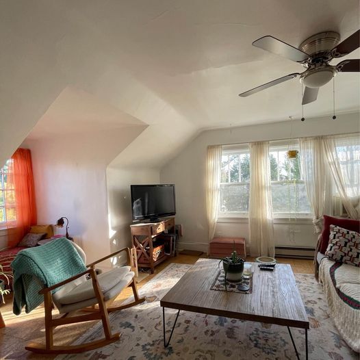 Foto principal - 208 Montrose Ave