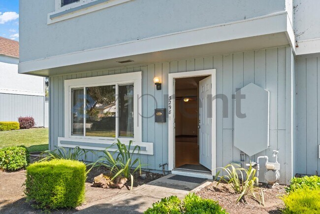 Foto del edificio - 3298 Cropley Ave