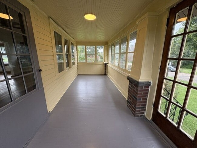 Building Photo - 761 Glendora Ave