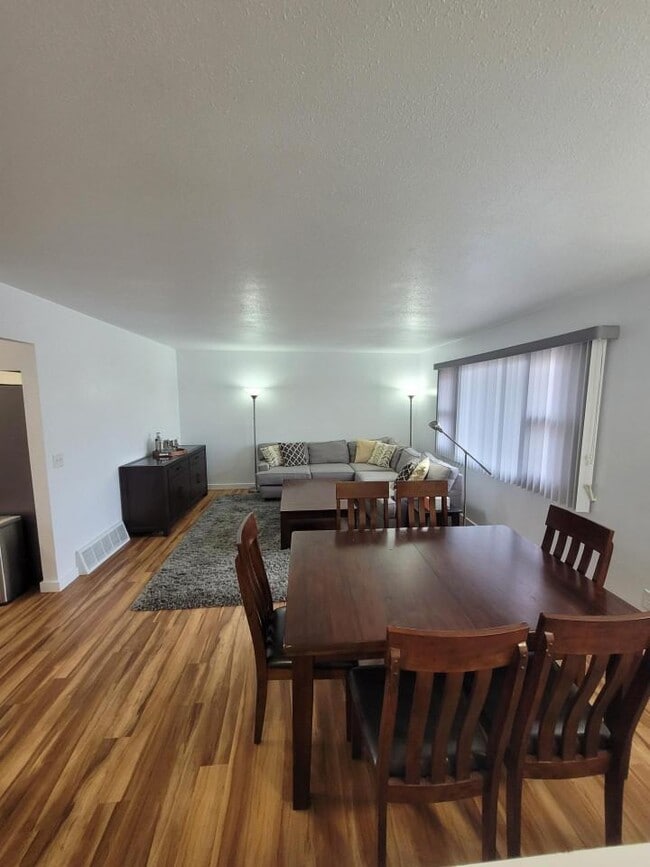 Building Photo - 4 bedroom in Billings MT 59102