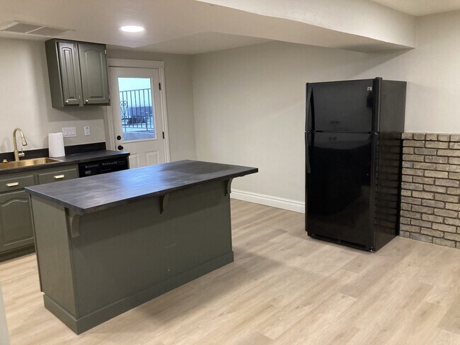 Foto del edificio - 1391 E McCormick Way