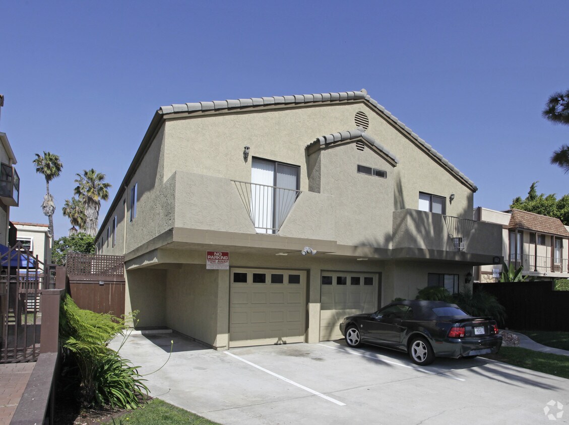 Primary Photo - 4336 Idaho St