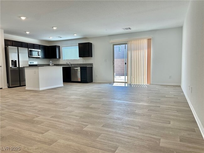 Building Photo - 6017 Swift Lariat St
