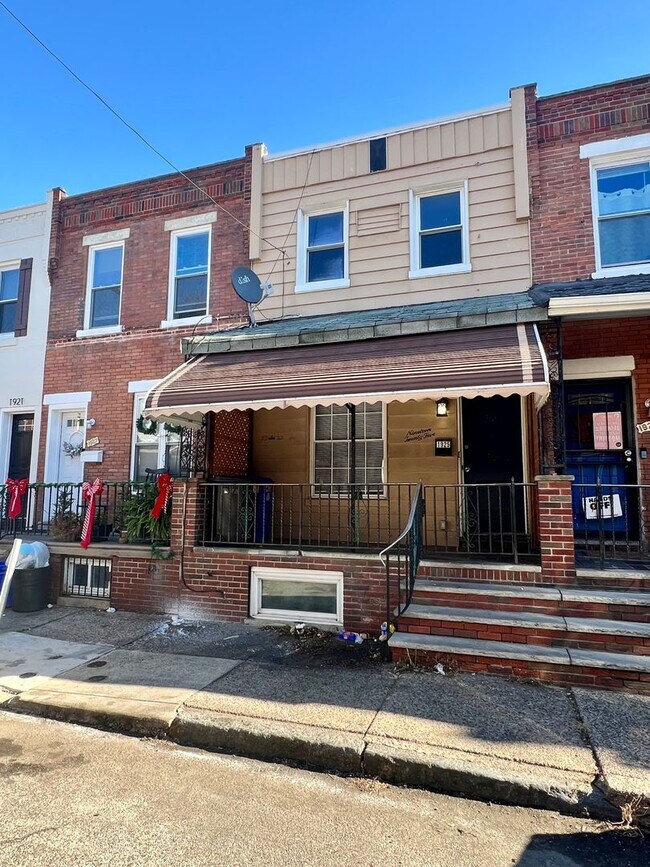 Building Photo - Stunning 3-Bed Townhome in West Passyunk! Available NOW!