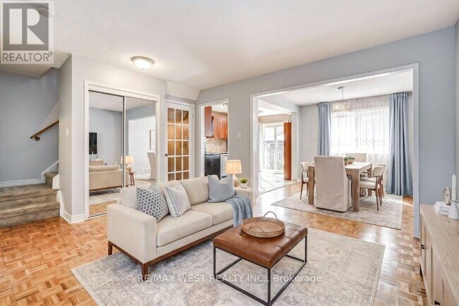 Building Photo - 7265 Sandhurst Dr