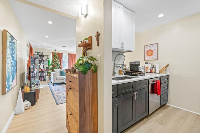 Foto del edificio - 830 SW 9th St Cir