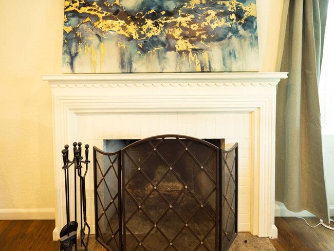 Foto del edificio - 240 E Hedding St