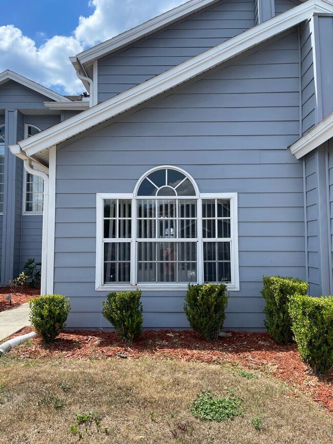 Building Photo - 120 Coco Plum Dr