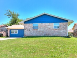 Building Photo - 4416 Meadowoak Dr
