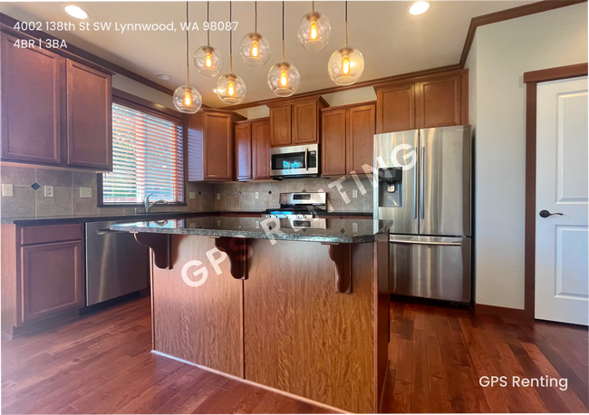 Foto del edificio - 4002 138th St SW