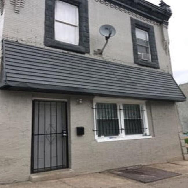 Photo - 701 E Clearfield St Apartment