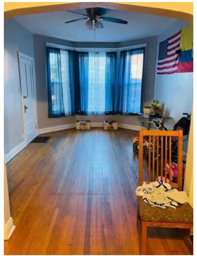 Building Photo - 2406 N Bernard St