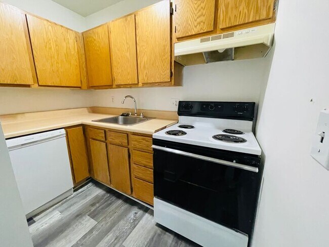 Foto del edificio - 517 W Maple Ave