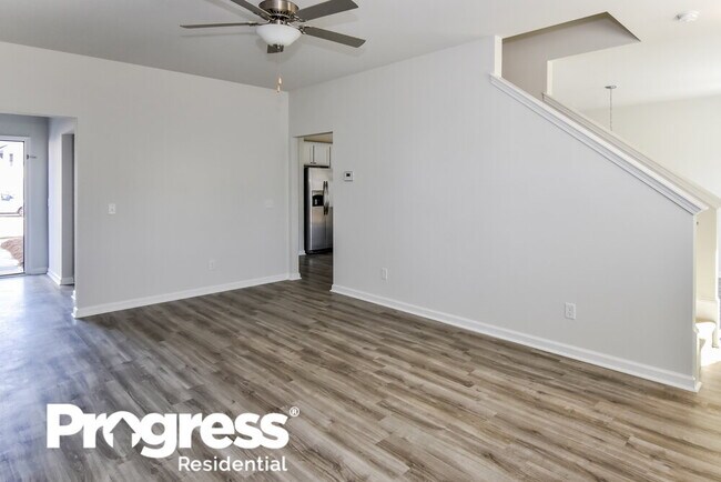 Foto del edificio - 100 Fern Rd