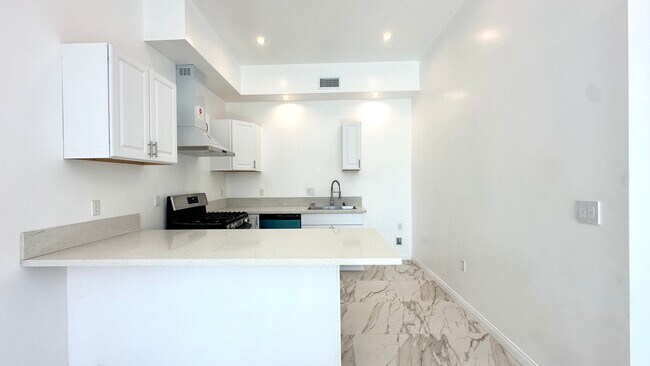 Foto del edificio - 16023 Wyandotte St