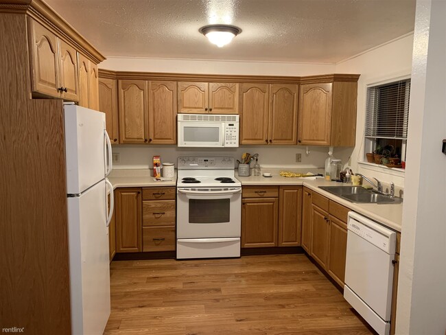 Building Photo - 3 br, 1 bath House - 2518 Southwest Marsha...