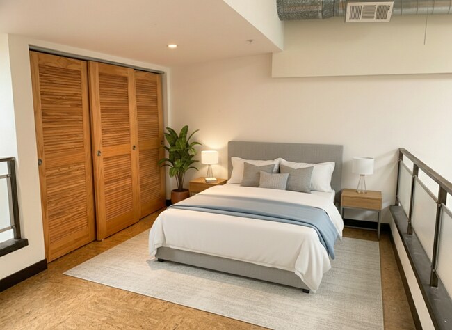 Foto del edificio - Authentic Industrial Living at the Historic Lofts Steps from Lake Merritt