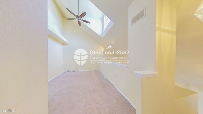Foto del edificio - 16366 E Fremont Ave